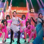 shreya-bugde-zee-marathi-awards-2016