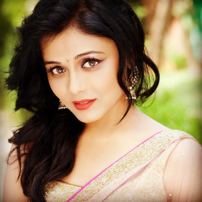 Prarthana Behere Marathi Actress Photos Biography